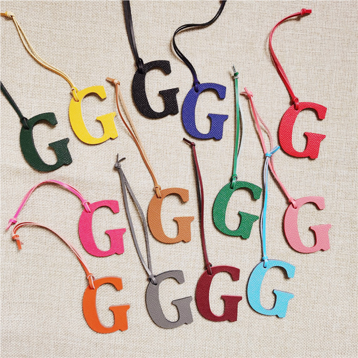 ตัวอักษรภาษาอังกฤษ G ตัวอักษร  - Women Accessories Name In English บทวิจารณ์และราคา
