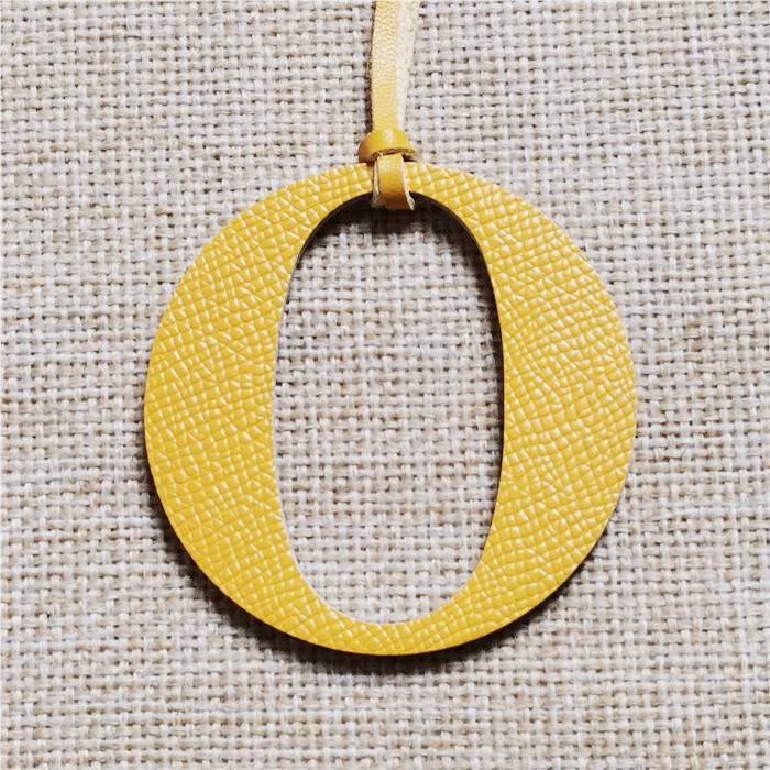 ตัวอักษรภาษาอังกฤษ O ตัวอักษร  - Women Accessories Name In English บทวิจารณ์และราคา