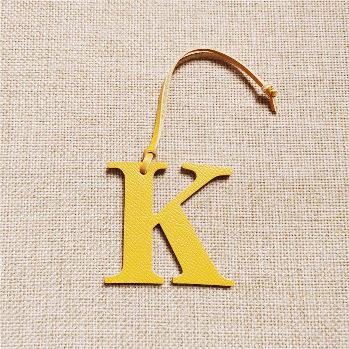 ภาษาอังกฤษ K ตัวอักษร Cowhide  - Women Accessories Name In English บทวิจารณ์และราคา