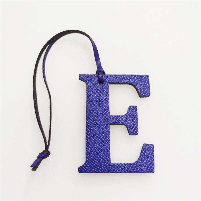 ตัวอักษรภาษาอังกฤษ E ตัวอักษร  - Women Accessories Name In English บทวิจารณ์และราคา