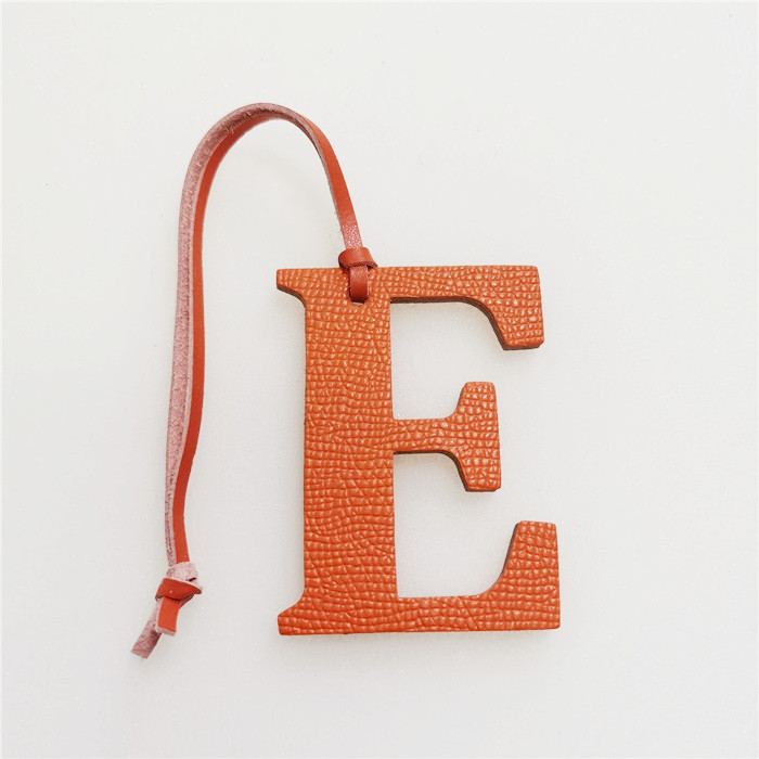 ตัวอักษรภาษาอังกฤษ E ตัวอักษร  - Women Accessories Name In English บทวิจารณ์และราคา